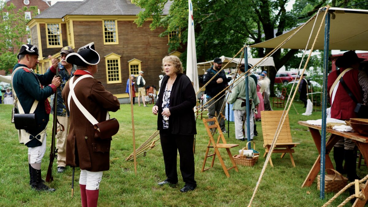 Guests at American Independence Festival interact with reenactors